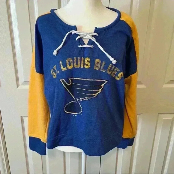 NHL St. Louis Blues hockey thin sweatshirt women's size medium 8/10 in EUC - Picture 1 of 10
